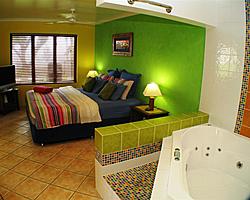 Main Bedroom with Spa Tub