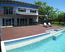 Pool to House