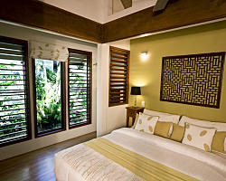 2nd Queen Bedroom