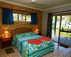 Upstairs Queen Bedroom
