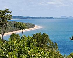 View along Mission Beach to Clump Point