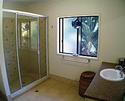 King Ensuite