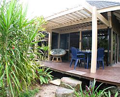 Front to Verandah