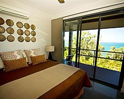 Queen Bedroom