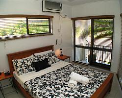Queen Bedroom
