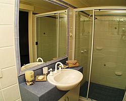 Master Ensuite