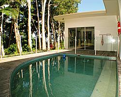 Pool to House