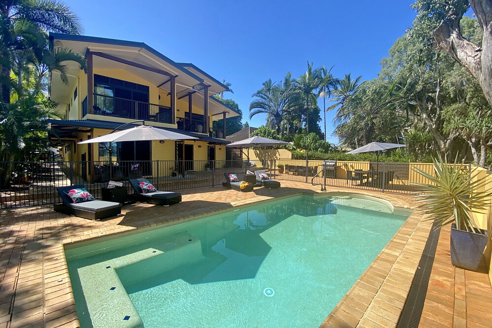 Mission Beach Budget Holiday • Latitude 17 Suite 2