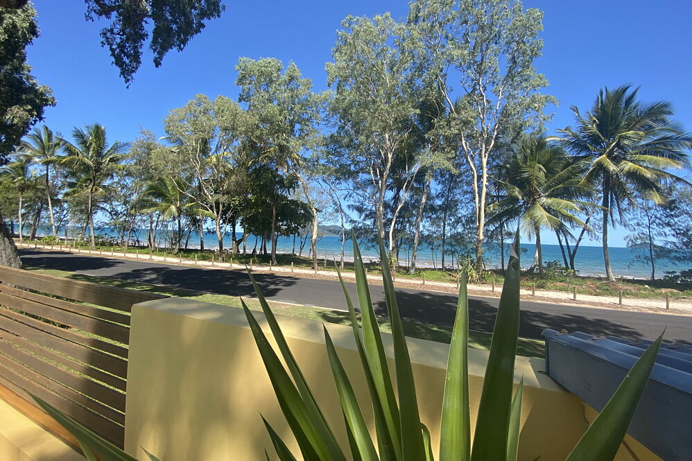 Mission Beach Budget Holiday • Latitude 17 Suite 3